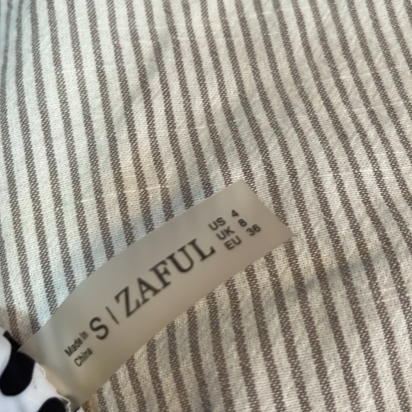 Zaful cheeky bikini bottom Small - Picture 3 of 3